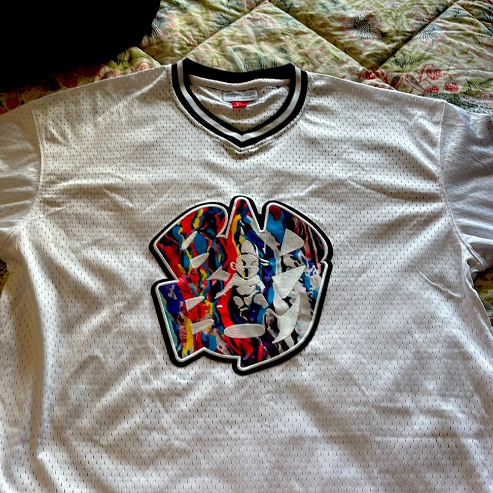 White jersey extra large notorious B